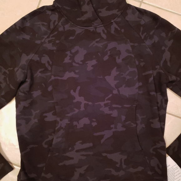 Lululemon Scuba Pullover Hoodie - Picture 7 of 14